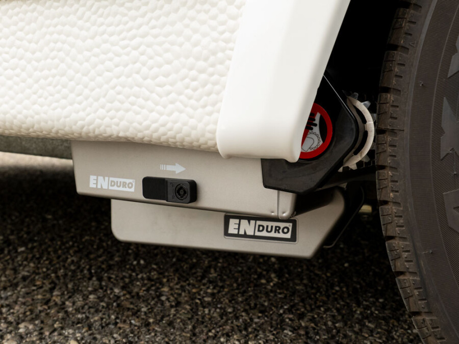 Enduro caravan mover onder caravan
